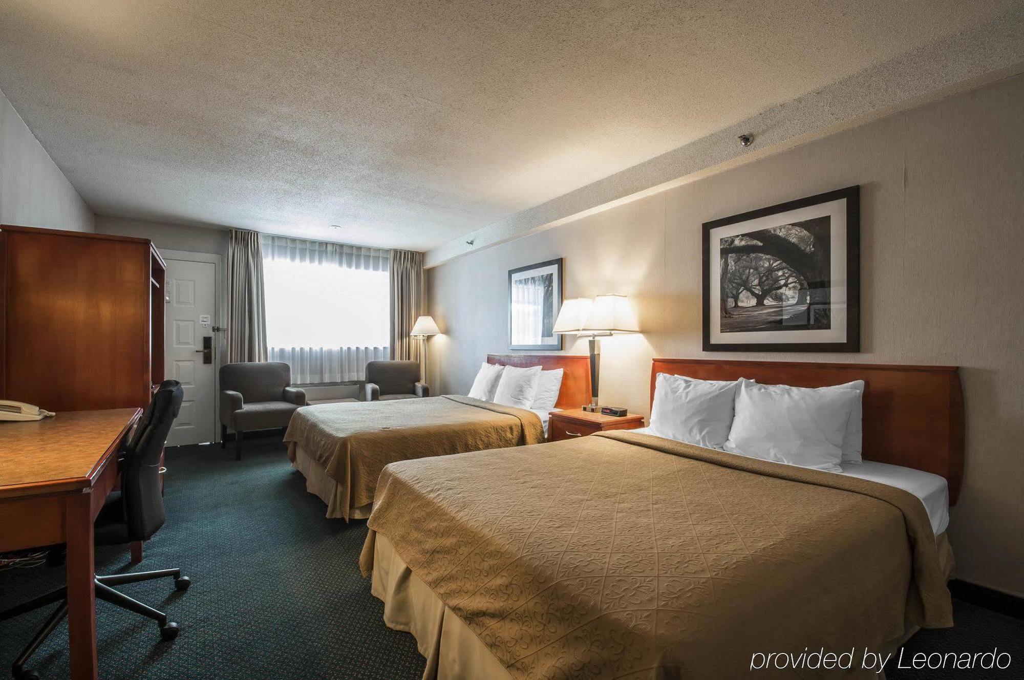 Art Infiniti Hotel Pitt Meadows Bagian luar foto