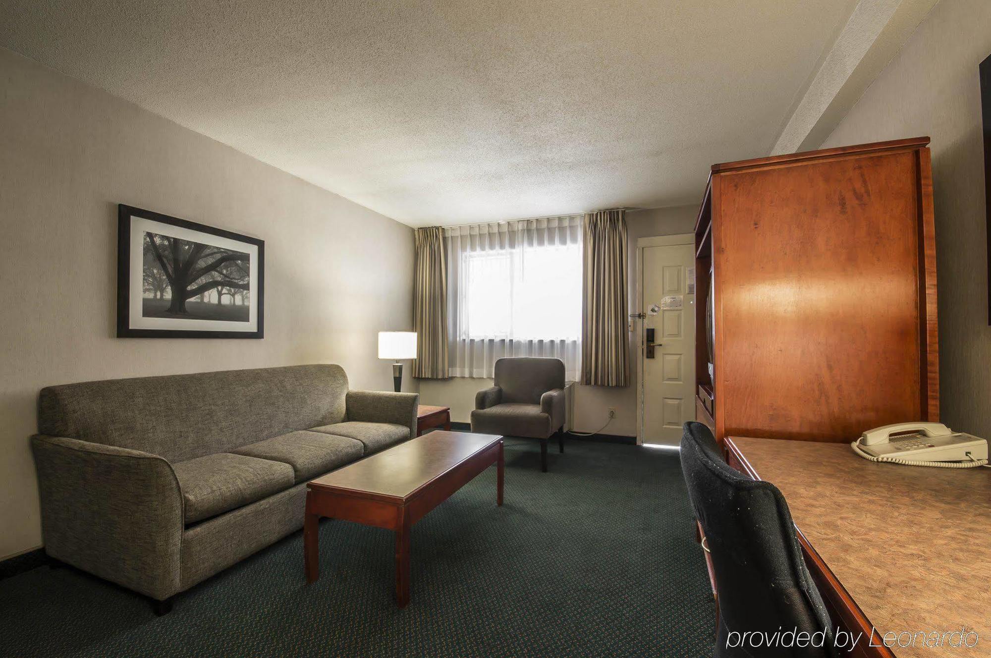Art Infiniti Hotel Pitt Meadows Bagian luar foto