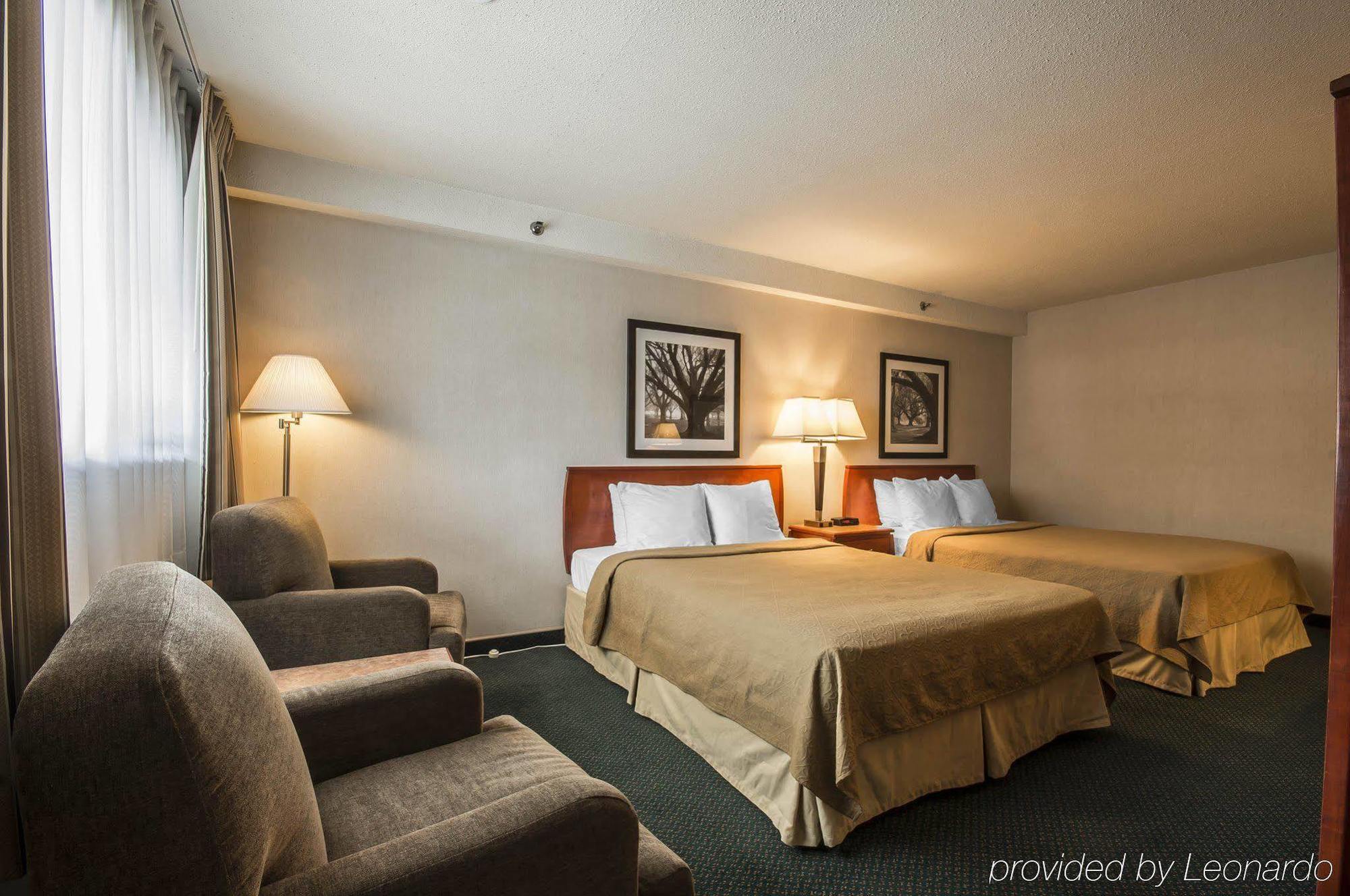 Art Infiniti Hotel Pitt Meadows Bagian luar foto