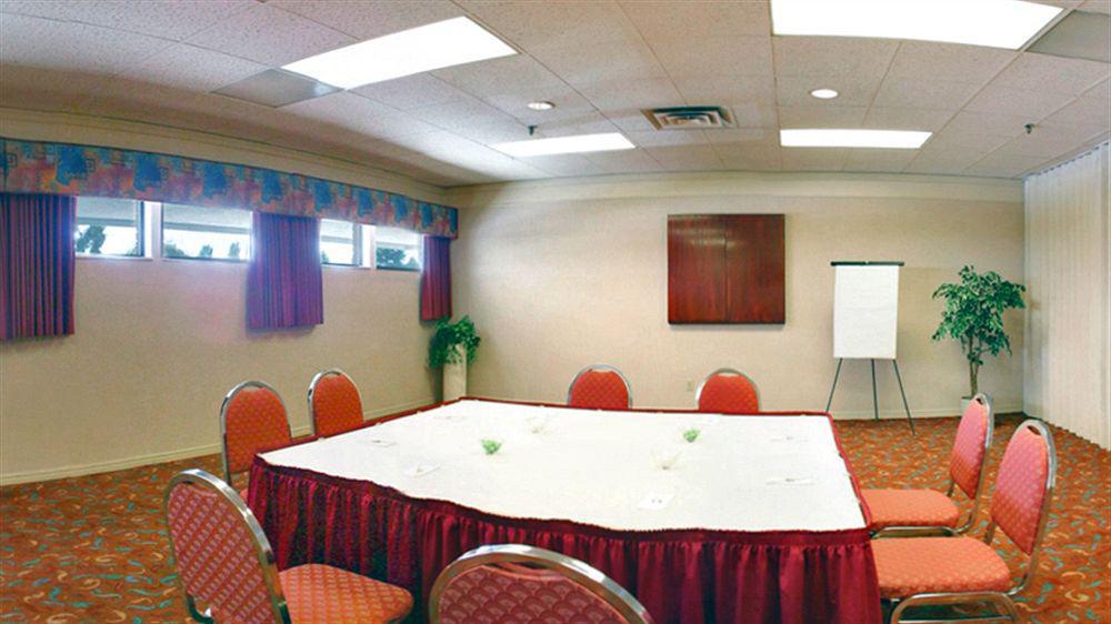 Art Infiniti Hotel Pitt Meadows Bagian luar foto